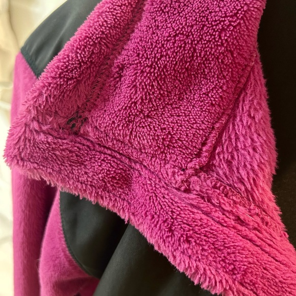 The North Face Raspberry and Black Women's Jacket - Picture 6 of 7